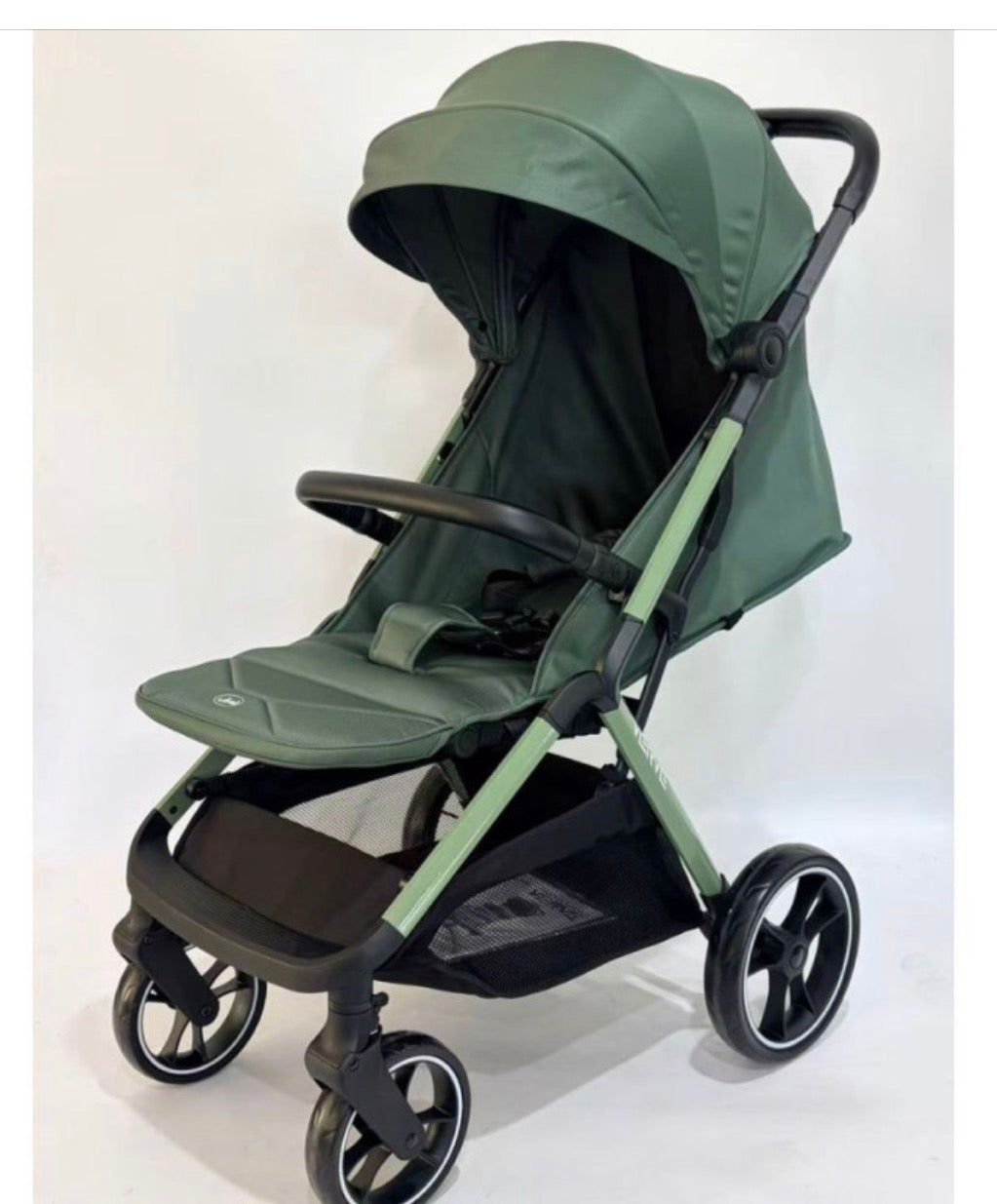 Passeggino leggero 22kg con  borsa verve verde leonie